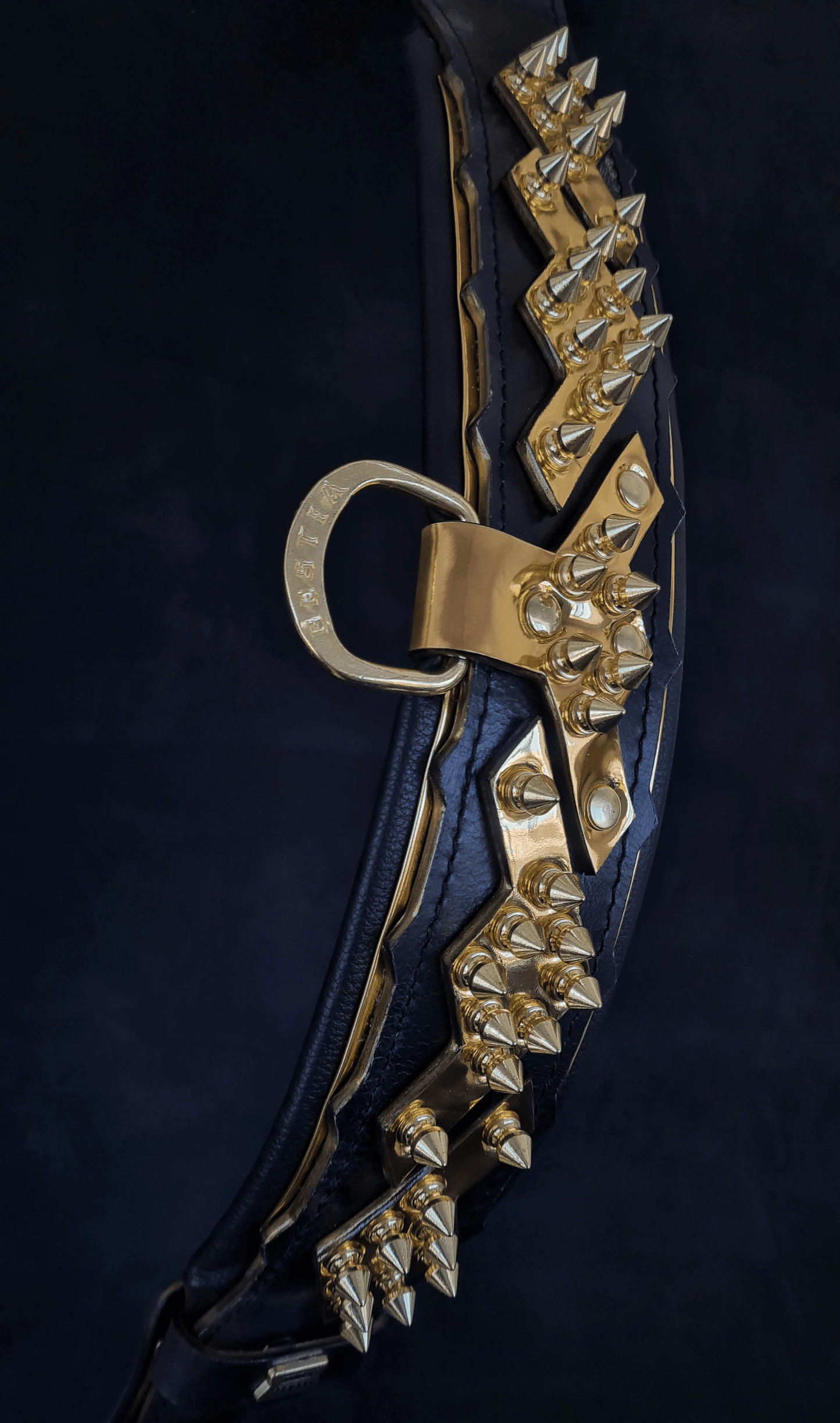 Midas gold premium leather dog collar designed for large and giant breed dogs with reinforced hardware 2