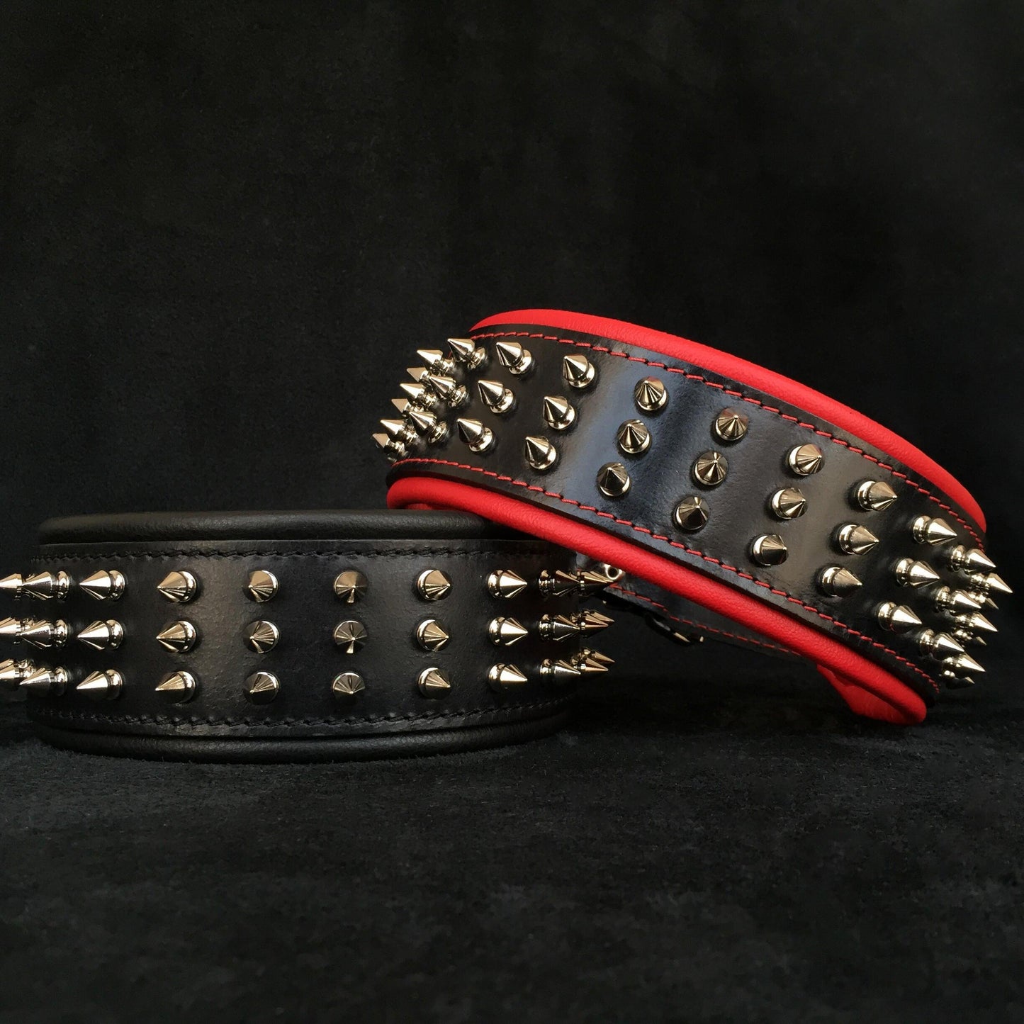 Silver Giant premium leather dog collar designed for large and giant breed dogs with reinforced hardware2